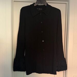 Long Black Women's Too/Sweater with faux fur sleeves